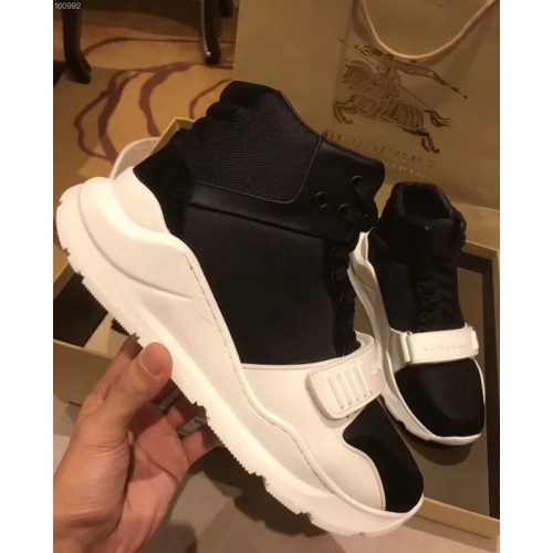 Burberry Sneakers BBR32124563302RRBBR